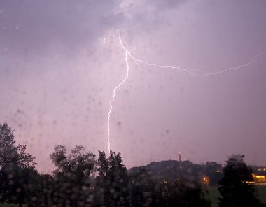 Lightning 050628 2105