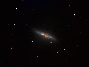 M 82