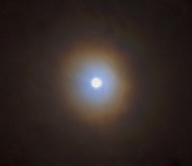 Moon 041126 V1